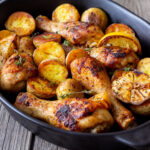 Pilons de poulet « Le Poulet de Mon Enfance » Royal Bernard, élevés dans la Drôme. Une volaille française tendre et savoureuse, idéale pour vos recettes au four ou au barbecue.