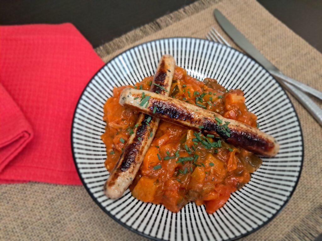 Saucisses aux herbes ratatouille