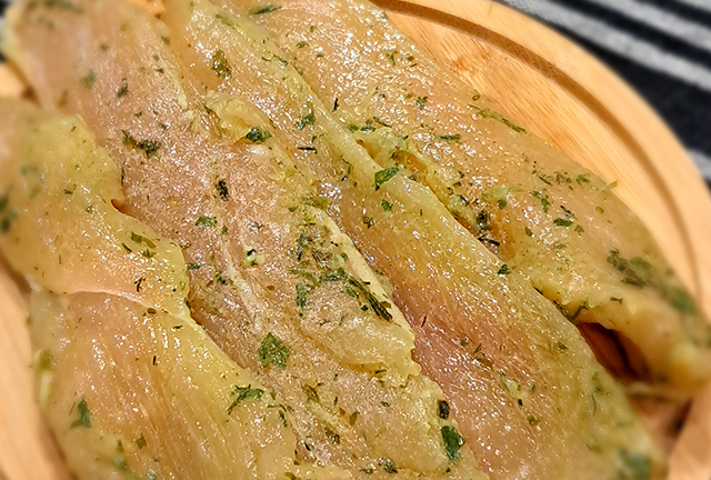  Filets de poulet en Aiguillettes marinés